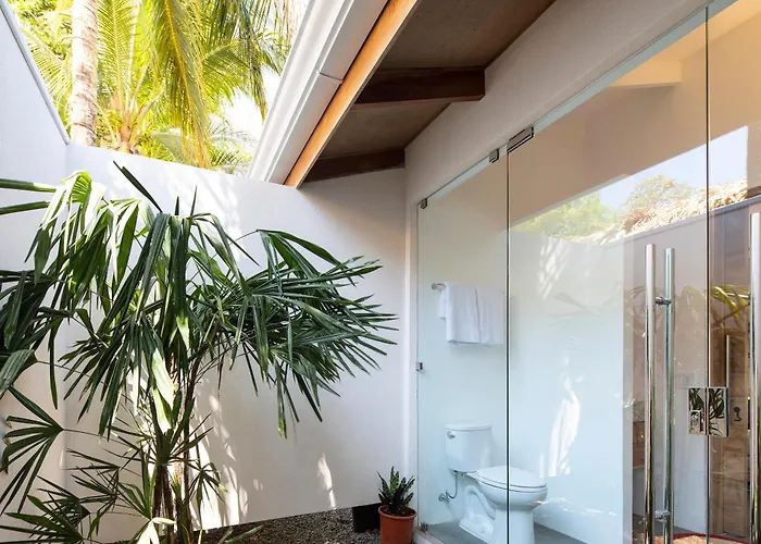 The Gilded Iguana Hotel 4*