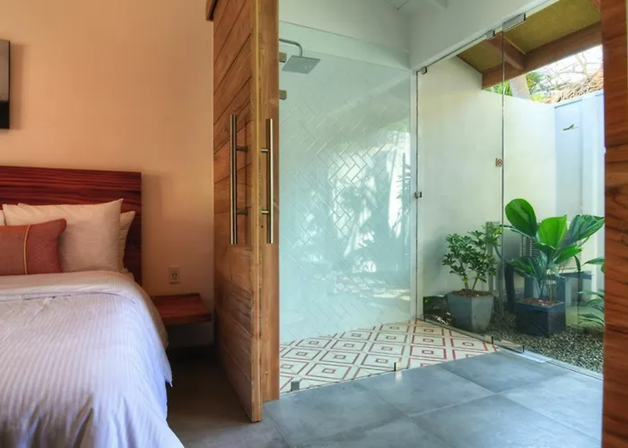 The Gilded Iguana Hotel Nosara